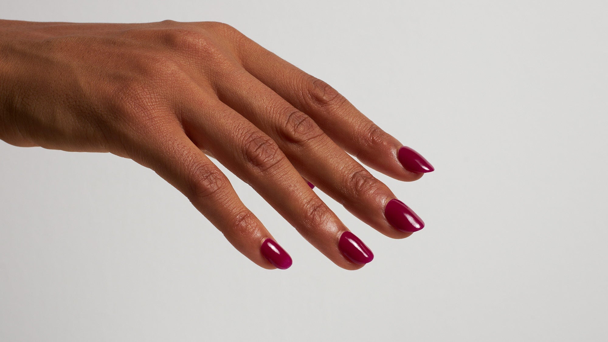 Couper les ongles : 8 astuces pour des ongles beaux et en bonne santé - Doonails France