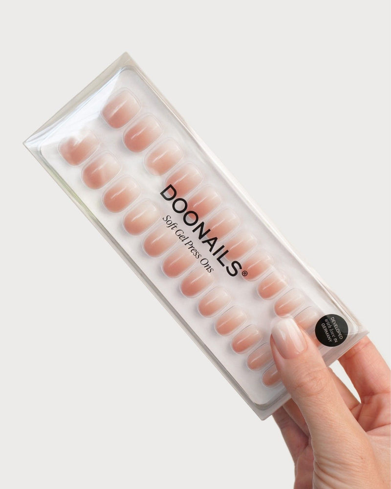 Babyboomer Courte Carré Press On en Gel Souple