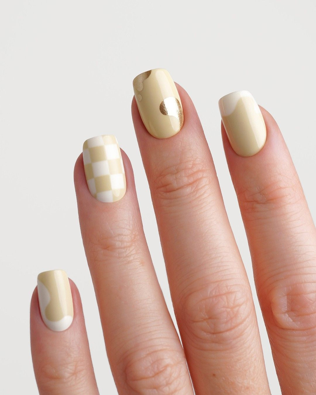 Creamy Checkers Courte Carré Press On en Gel Souple