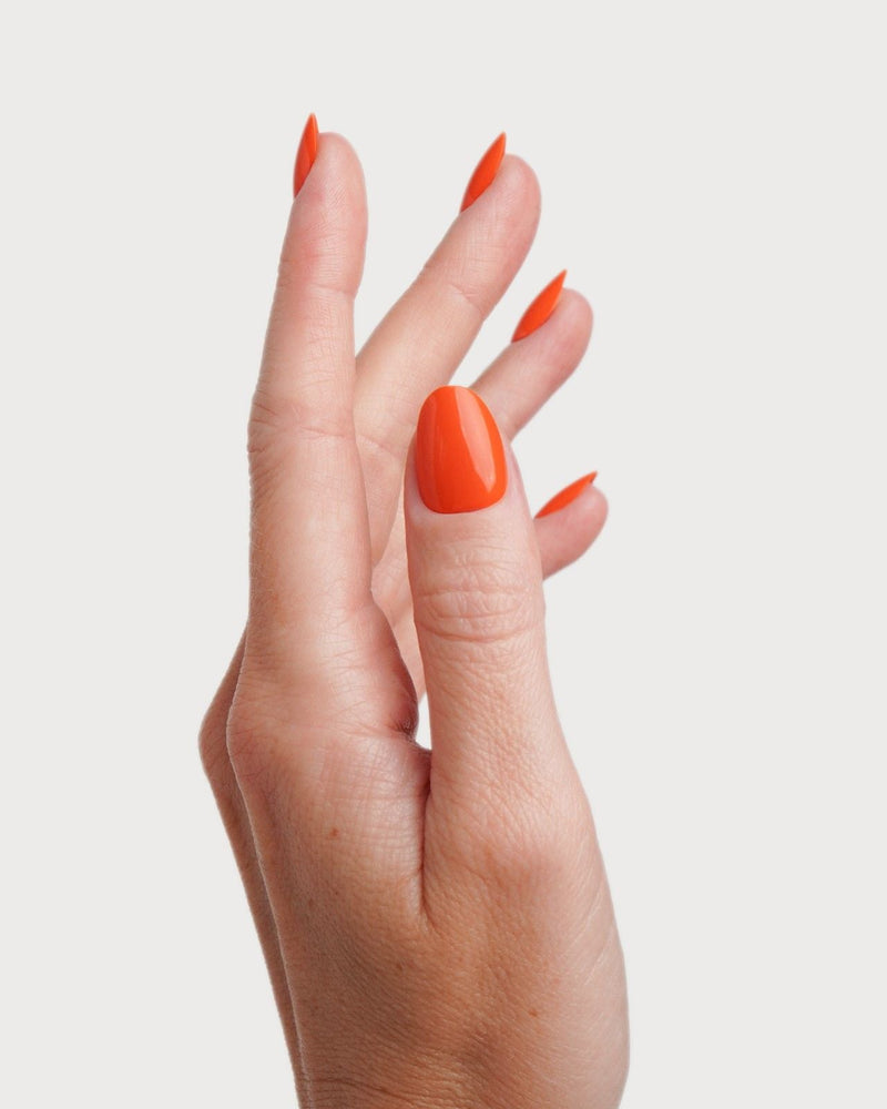 Dolce Vita Courte Arrondie Press On en Gel Souple