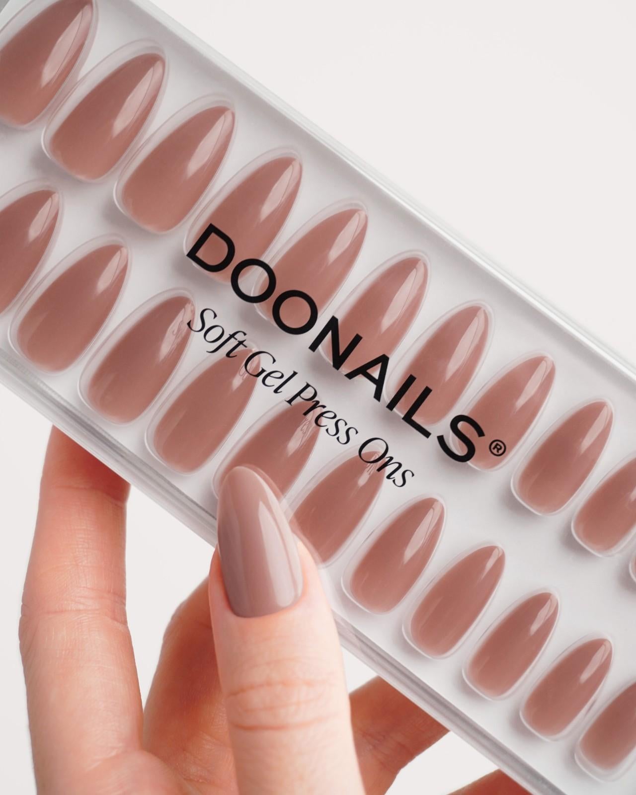 Press Ons en gel souple Espresso Amande Moyenne - Doonails France