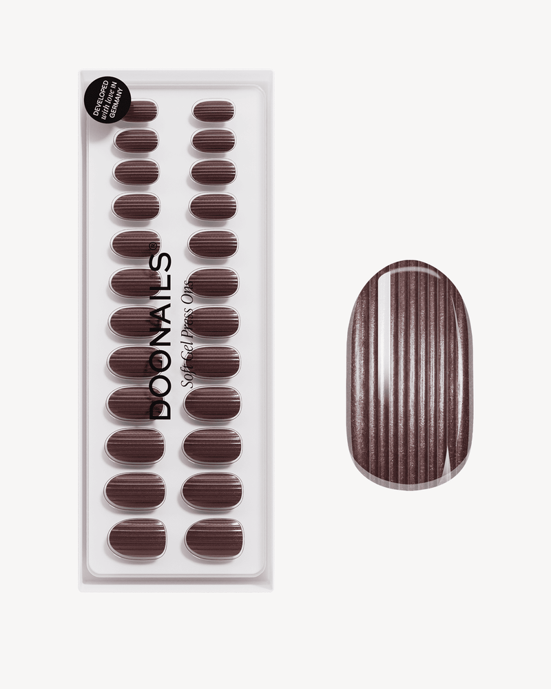 Espresso Martini Moyenne Arrondie Press On en Gel Souple