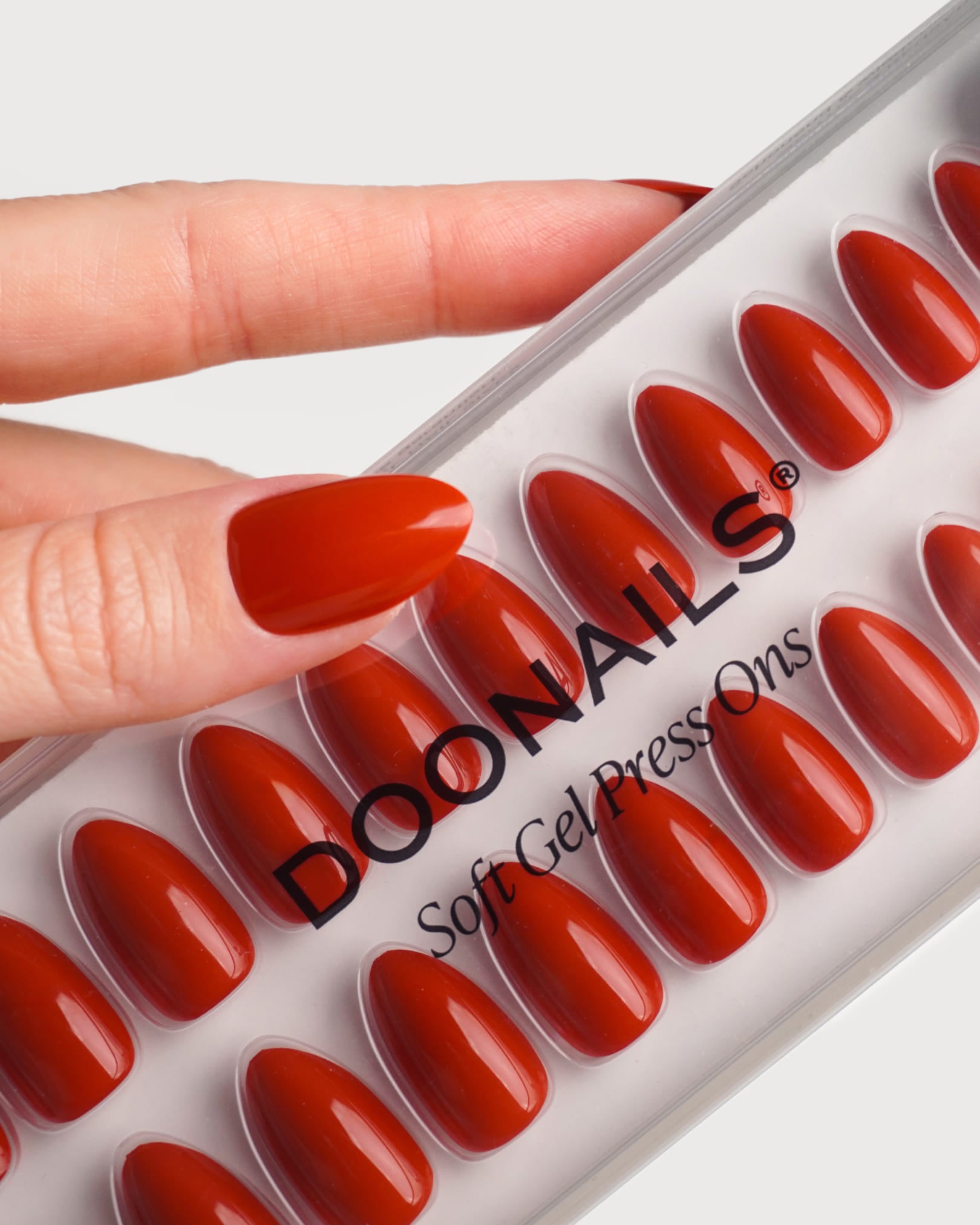 Press Ons en gel souple Fire Place Courte Amande - Doonails France