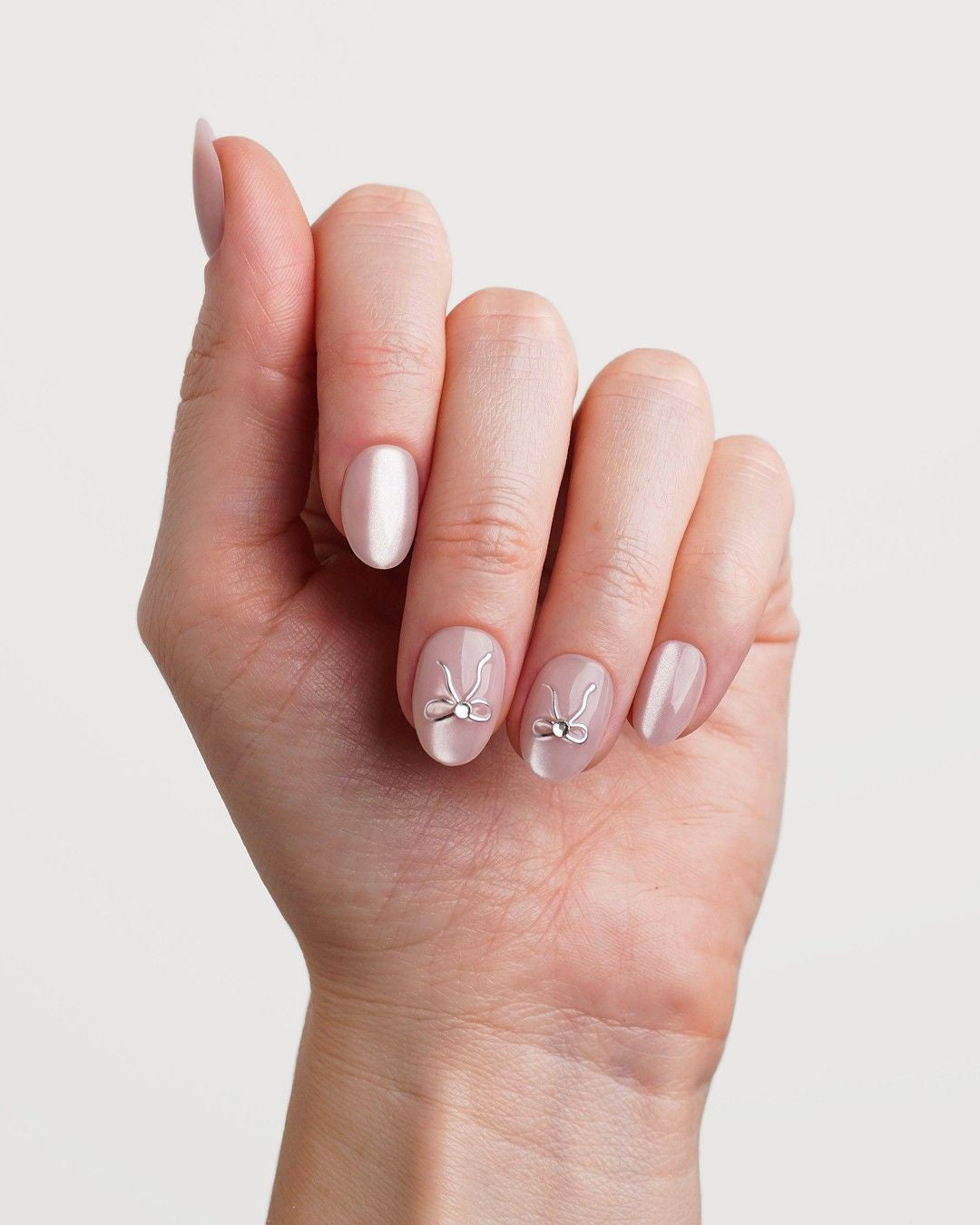 First Date Courte Arrondie Press Ons en Gel Souple