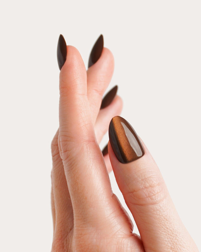 Glass Brown Cat Eye Courte Amande Press On en Gel Souple