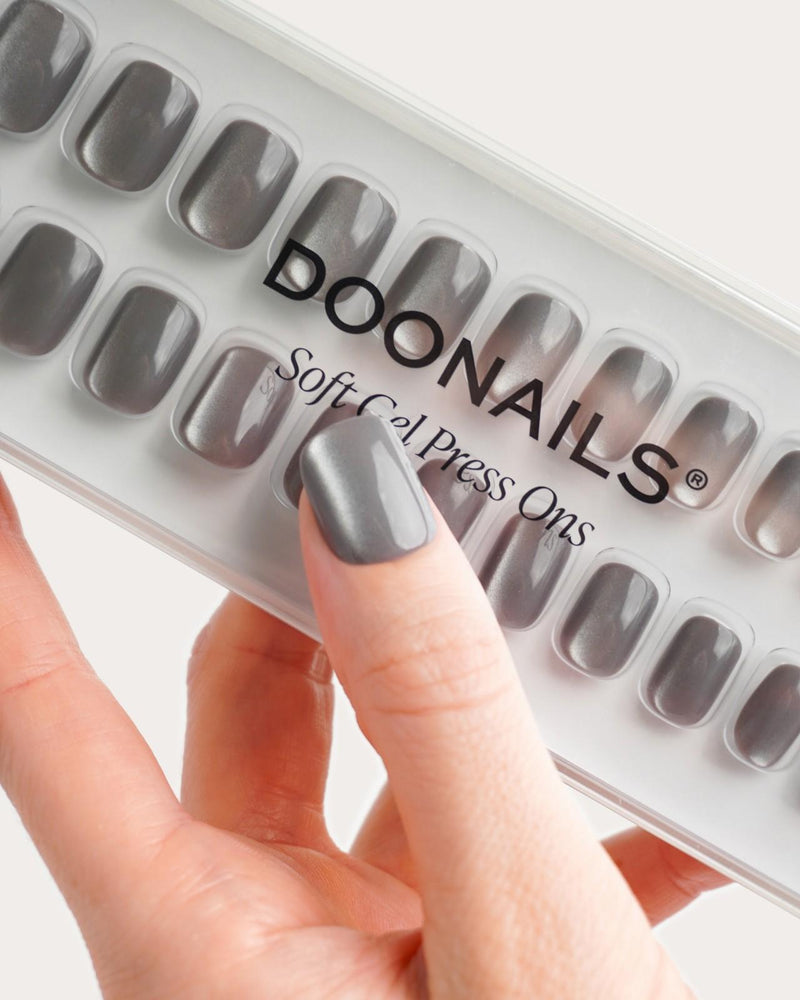 Glass Grey Cat Eye Extra Courte Carré Press On en Gel Souple