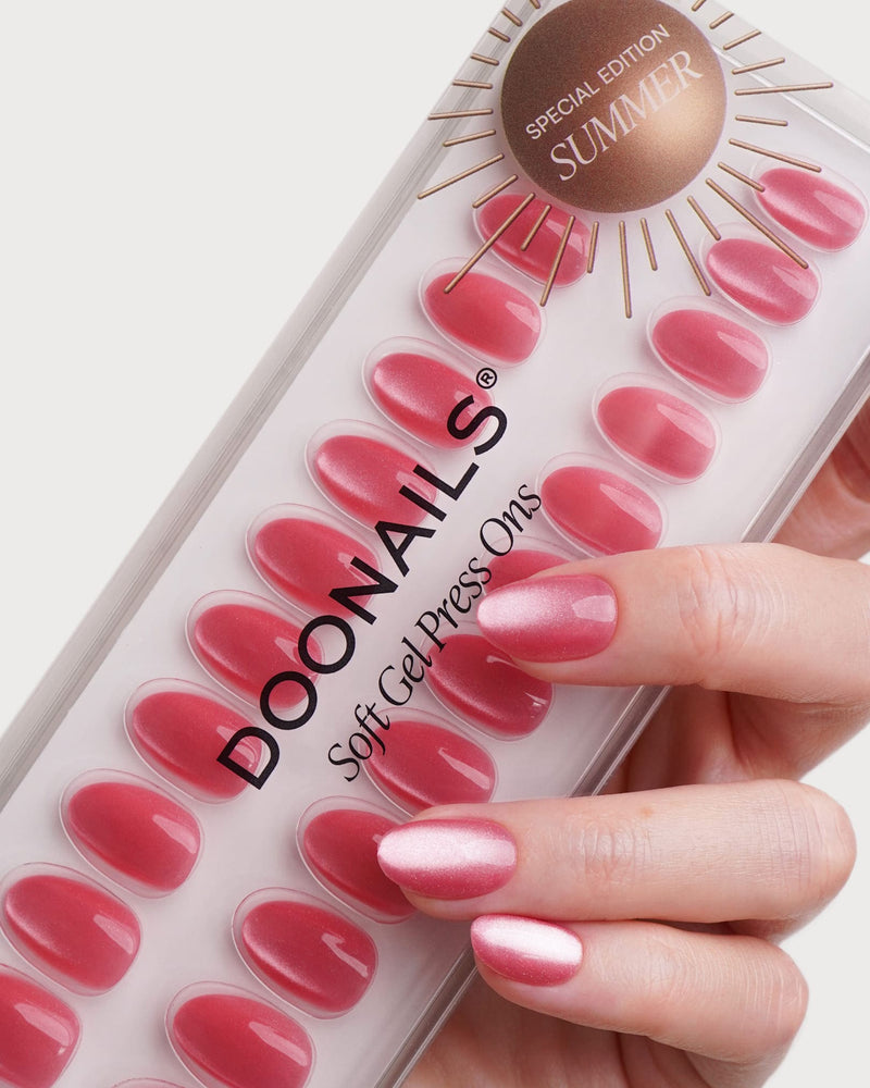 Glass Pink Cat Eye Courte Arrondie Press On en Gel Souple