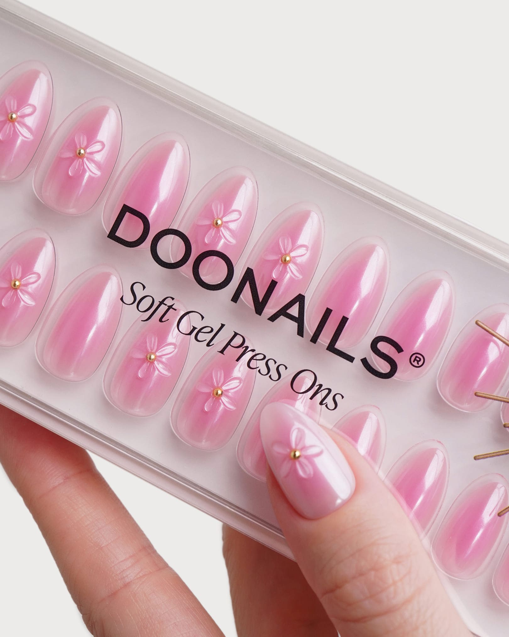 Glazed Pink Lotus Courte Amande Press On en Gel Souple