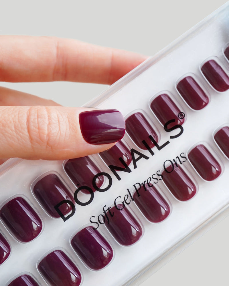 Into You Extra Courte Carré Press On en Gel Souple
