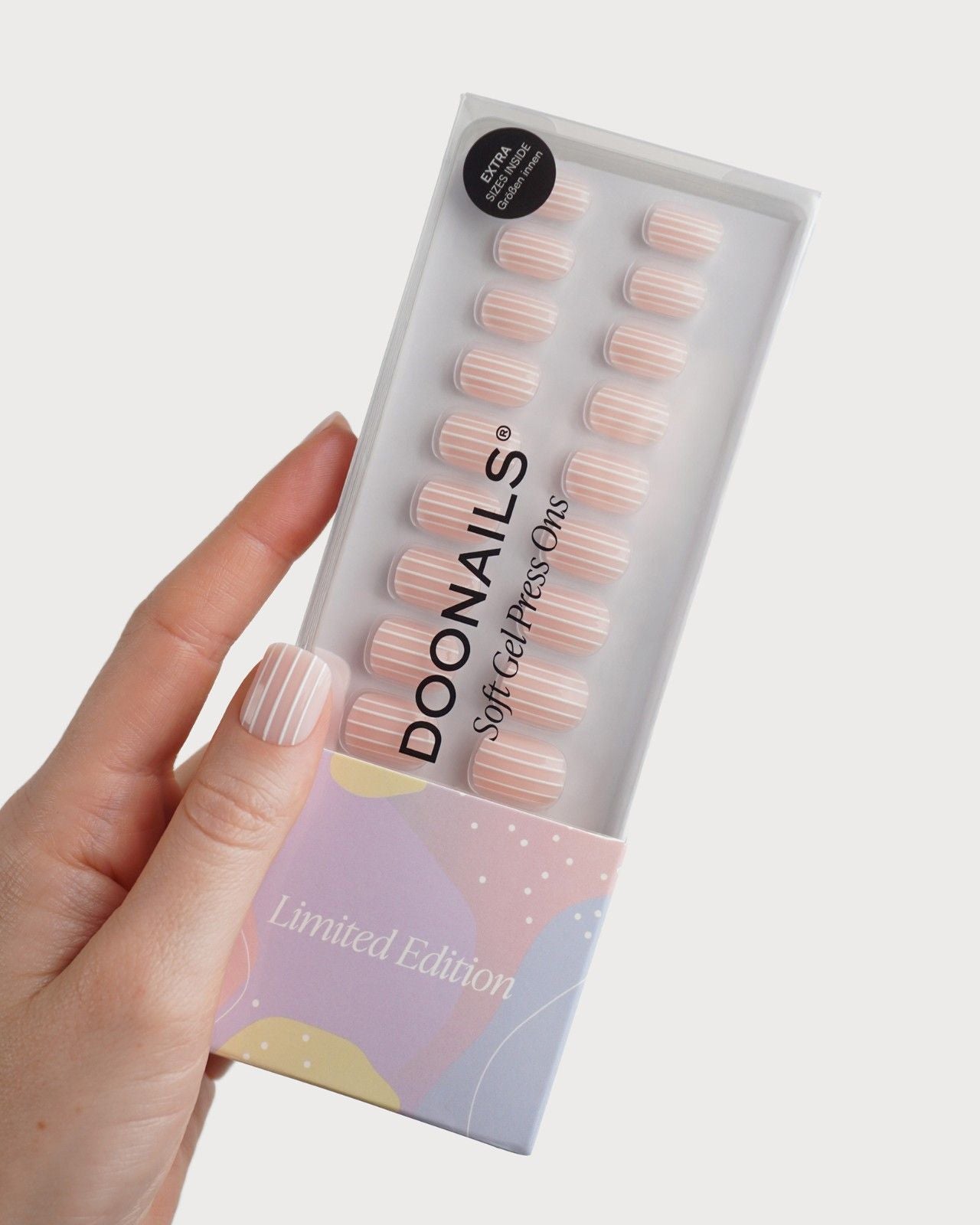 Édition Limitée Strawberry Stripes Extra Courte Carré Press On en Gel Souple