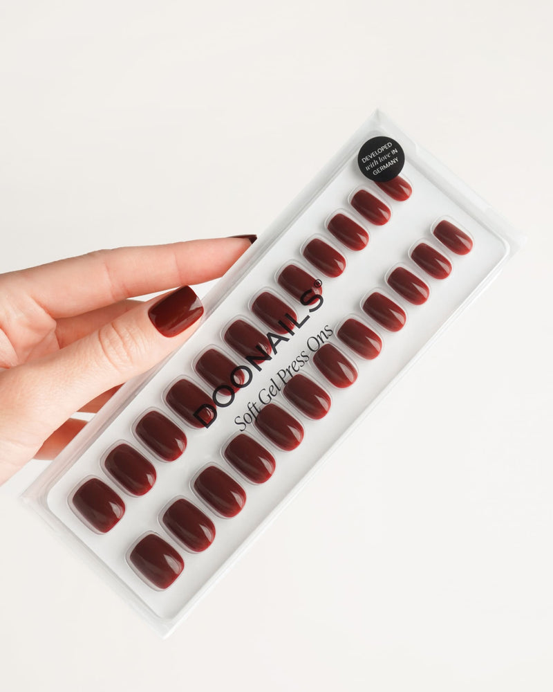 Press Ons en gel souple Love Paris Courte Carré - Doonails France