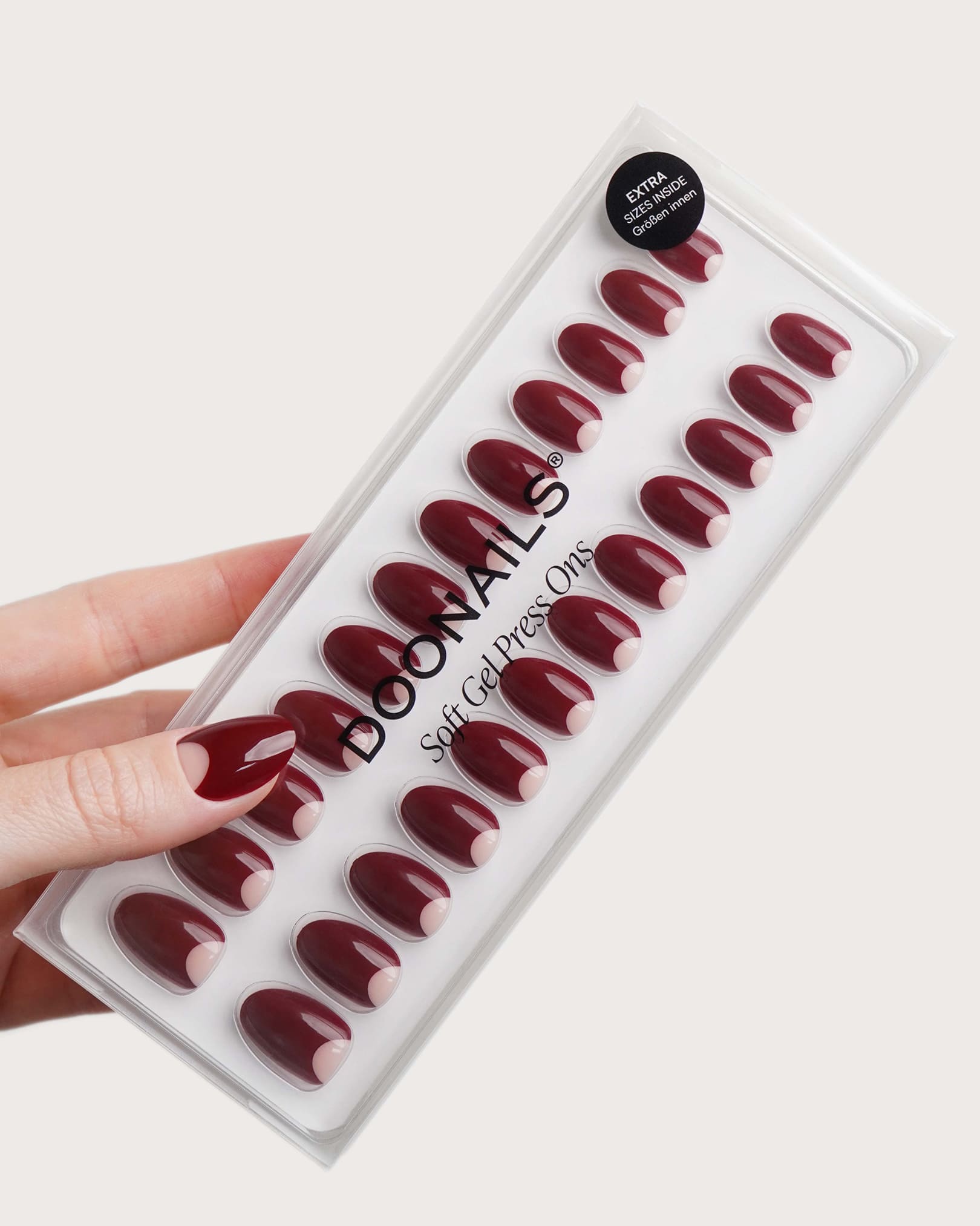 Mademoiselle Bordeaux Courte Arrondie Press On en Gel Souple
