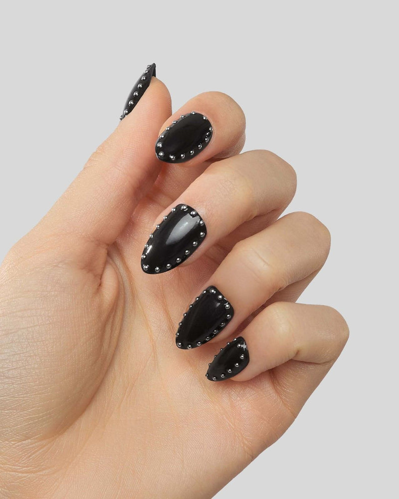 Édition Limitée Oxblood Studs Courte Amande Press On en Gel Souple