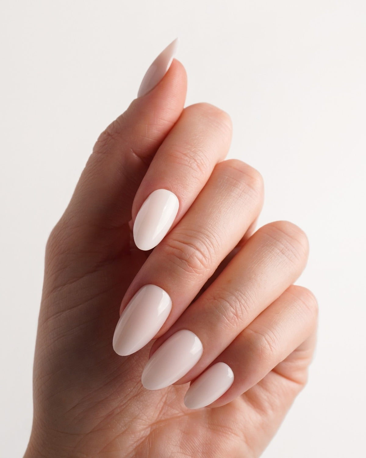 Pillow Talk Courte Amande Press On en Gel Souple
