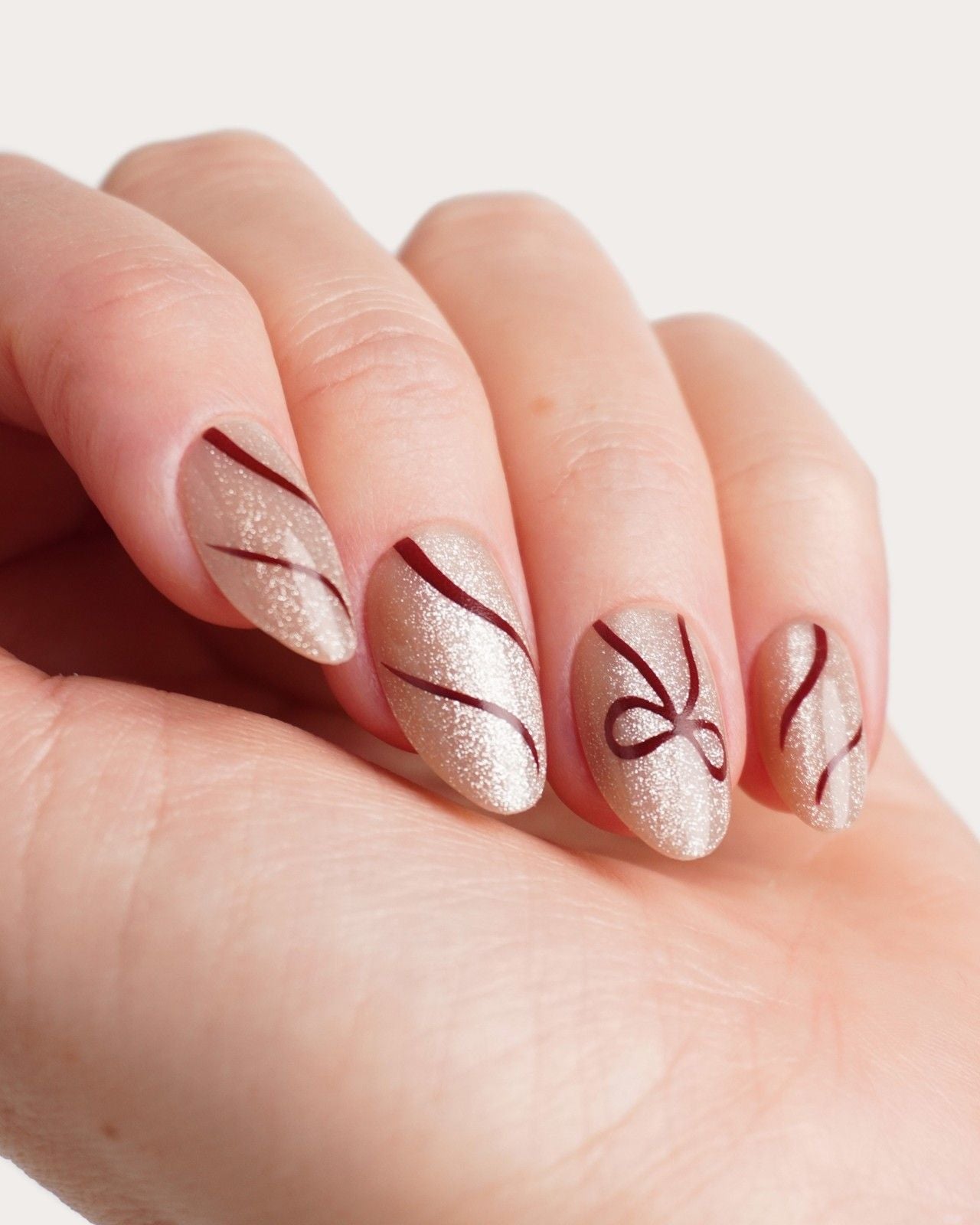 Red Bow Cat Eye Limited Edition Soft Gel Press Ons France