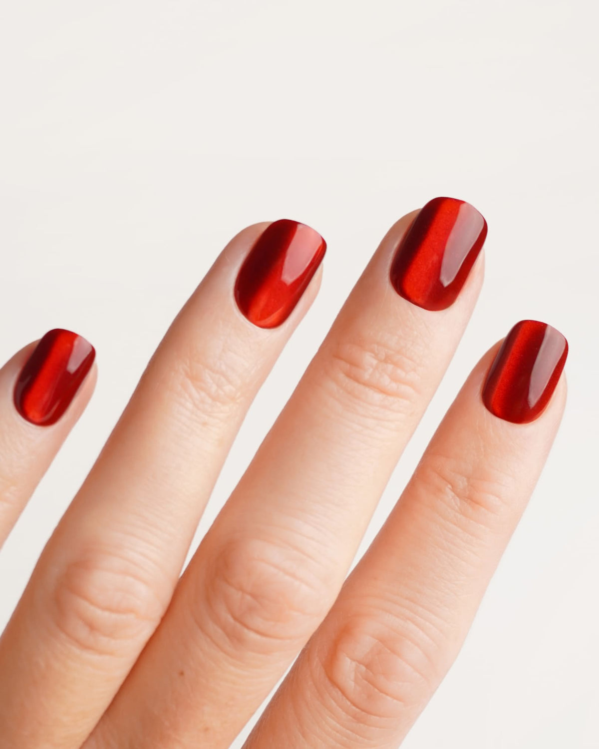 Red Cat Eye Extra Courte Carré Press On en Gel Souple