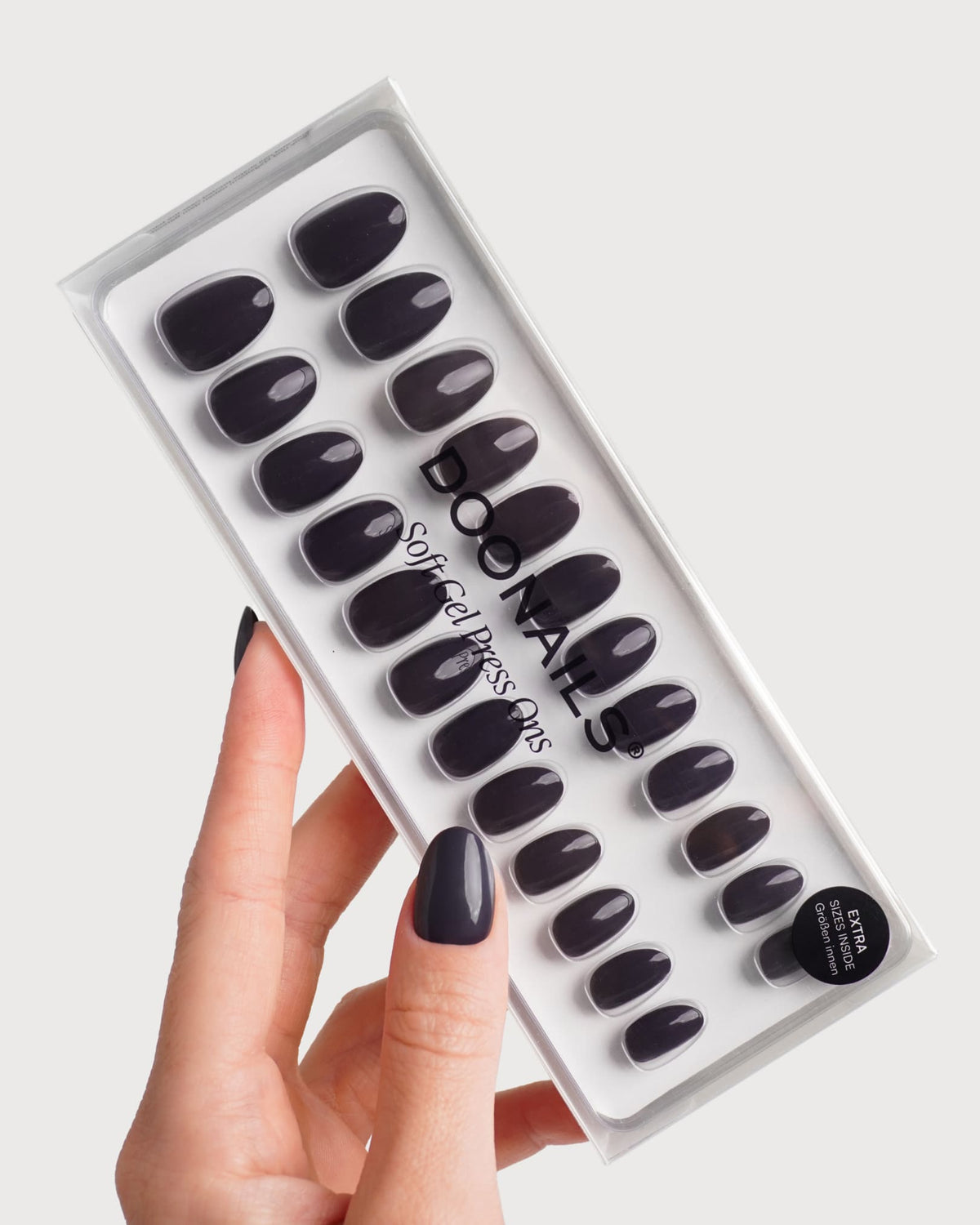 Stormy Grey Courte Arrondie Press On en Gel Souple