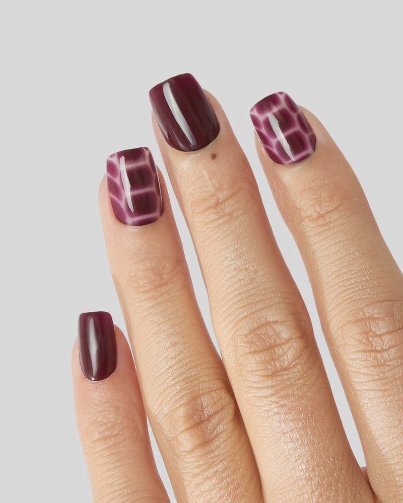 Édition Limitée Venomous Plum Courte Carré Press On en Gel Souple