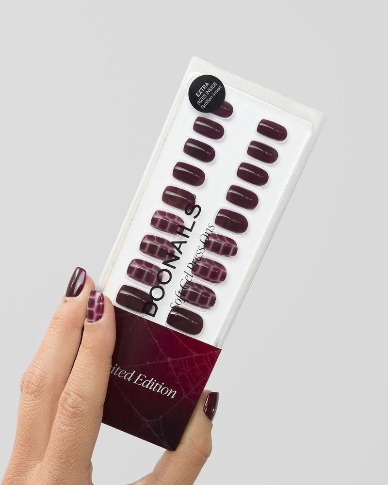 Édition Limitée Venomous Plum Courte Carré Press On en Gel Souple