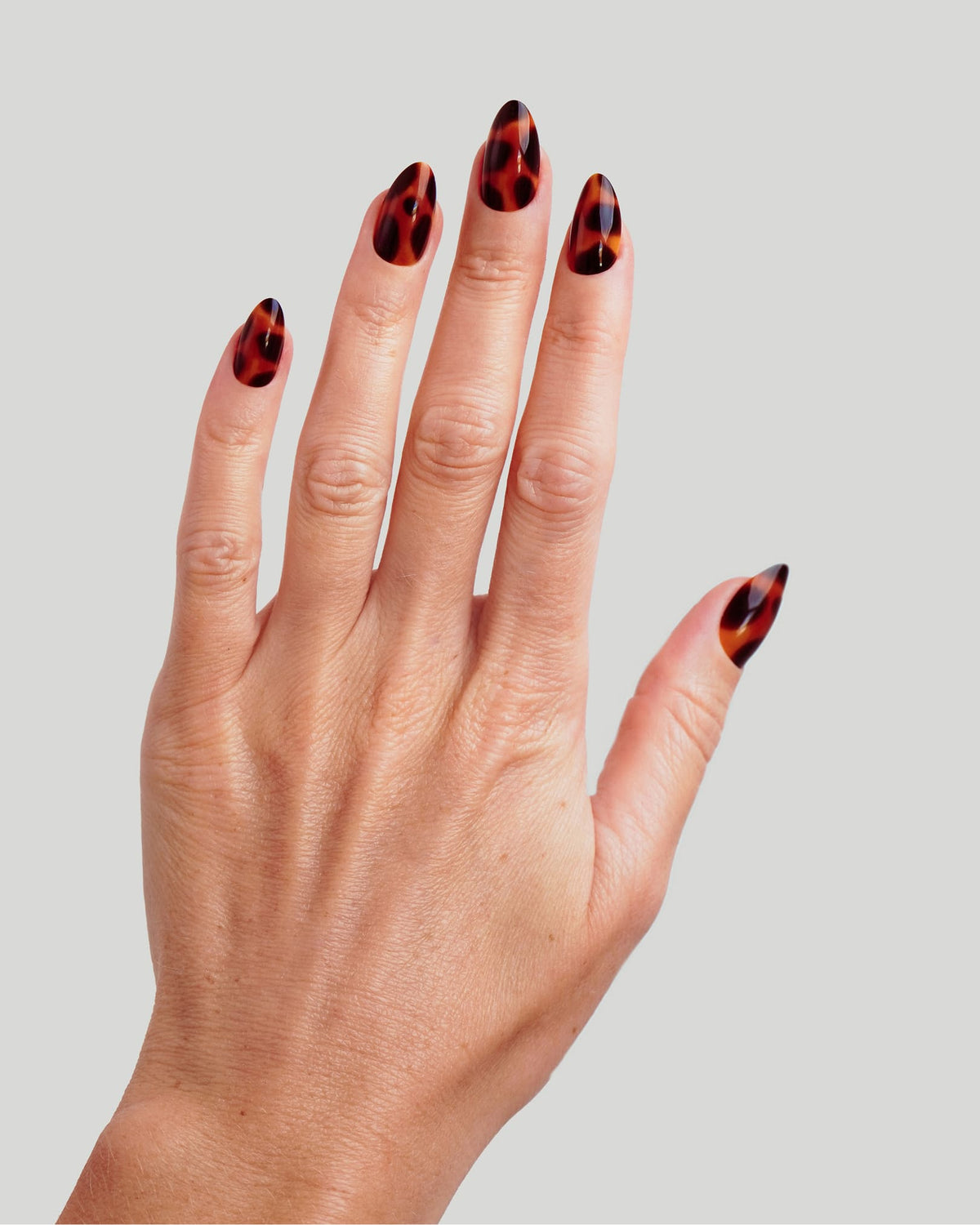 Wild Heart Courte Amande Press On en Gel Souple