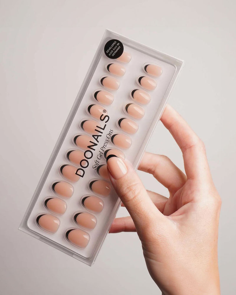 Press Ons en gel souple Black French Courte Arrondie - Doonails France