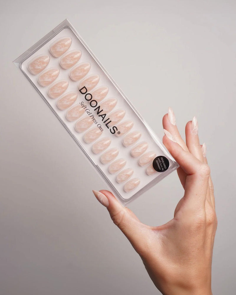 Press Ons en gel souple Nude Marble Courte Amande - Doonails France