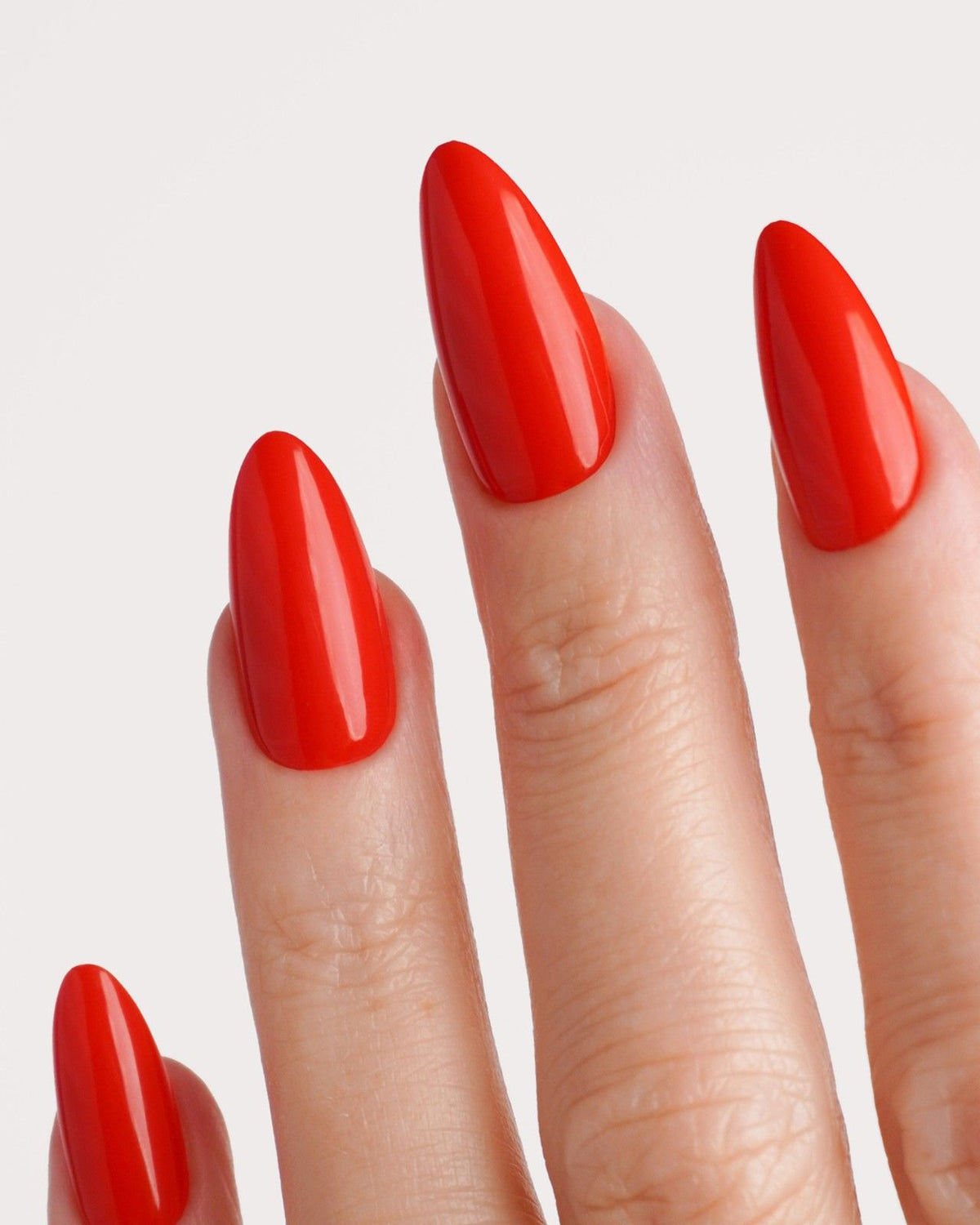 Rose Red Moyenne Amande Press Ons en Gel Souple