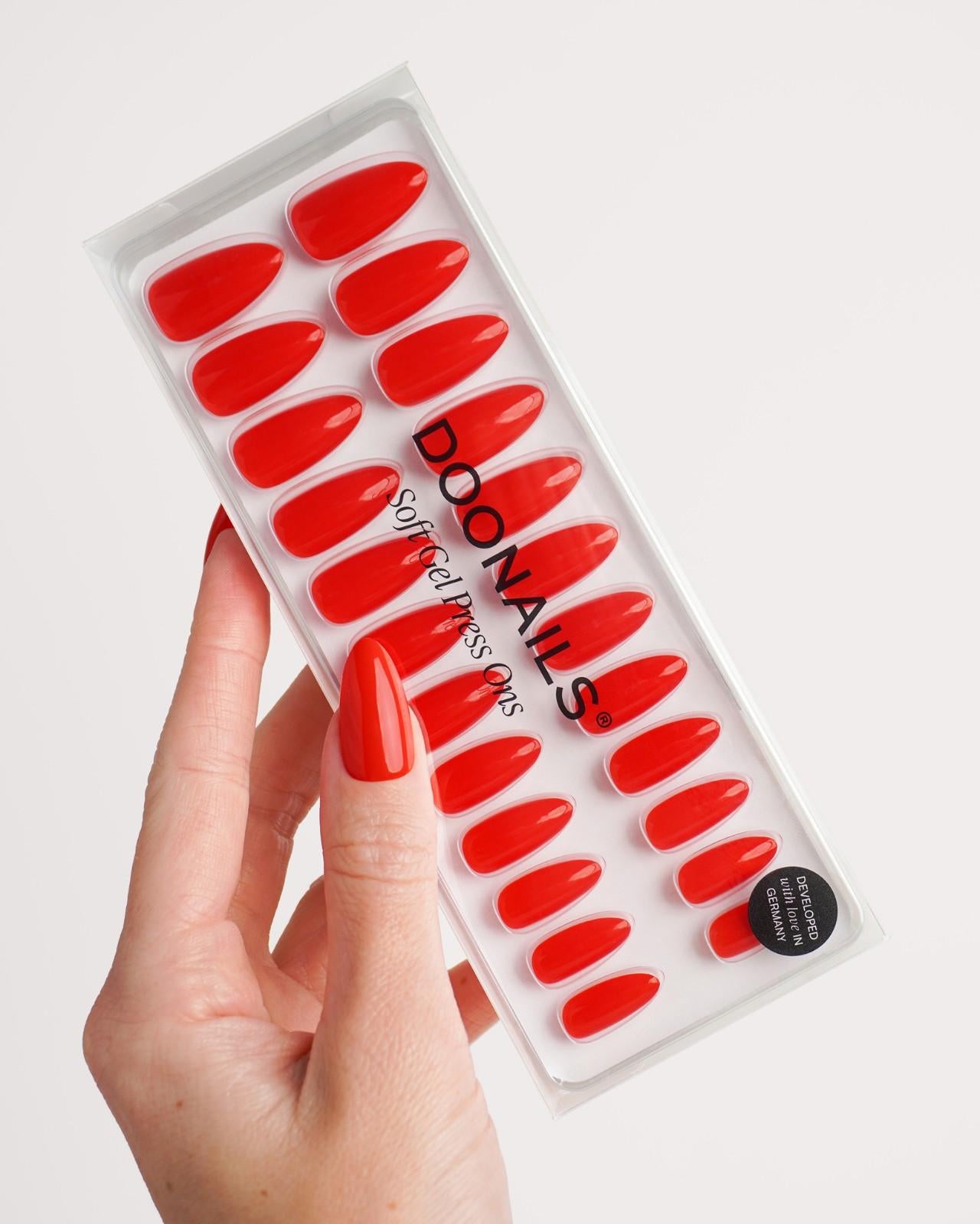 Press Ons en gel souple Rose Red Moyenne Amande - Doonails France