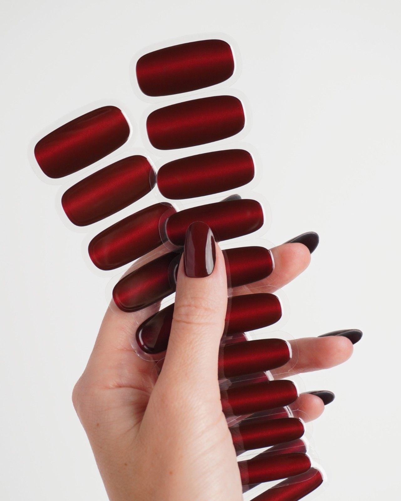 Red Cat Eye Gel Strips