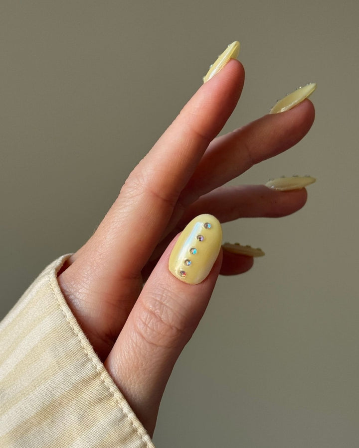 Glazed Butter Yellow NailsDoonails