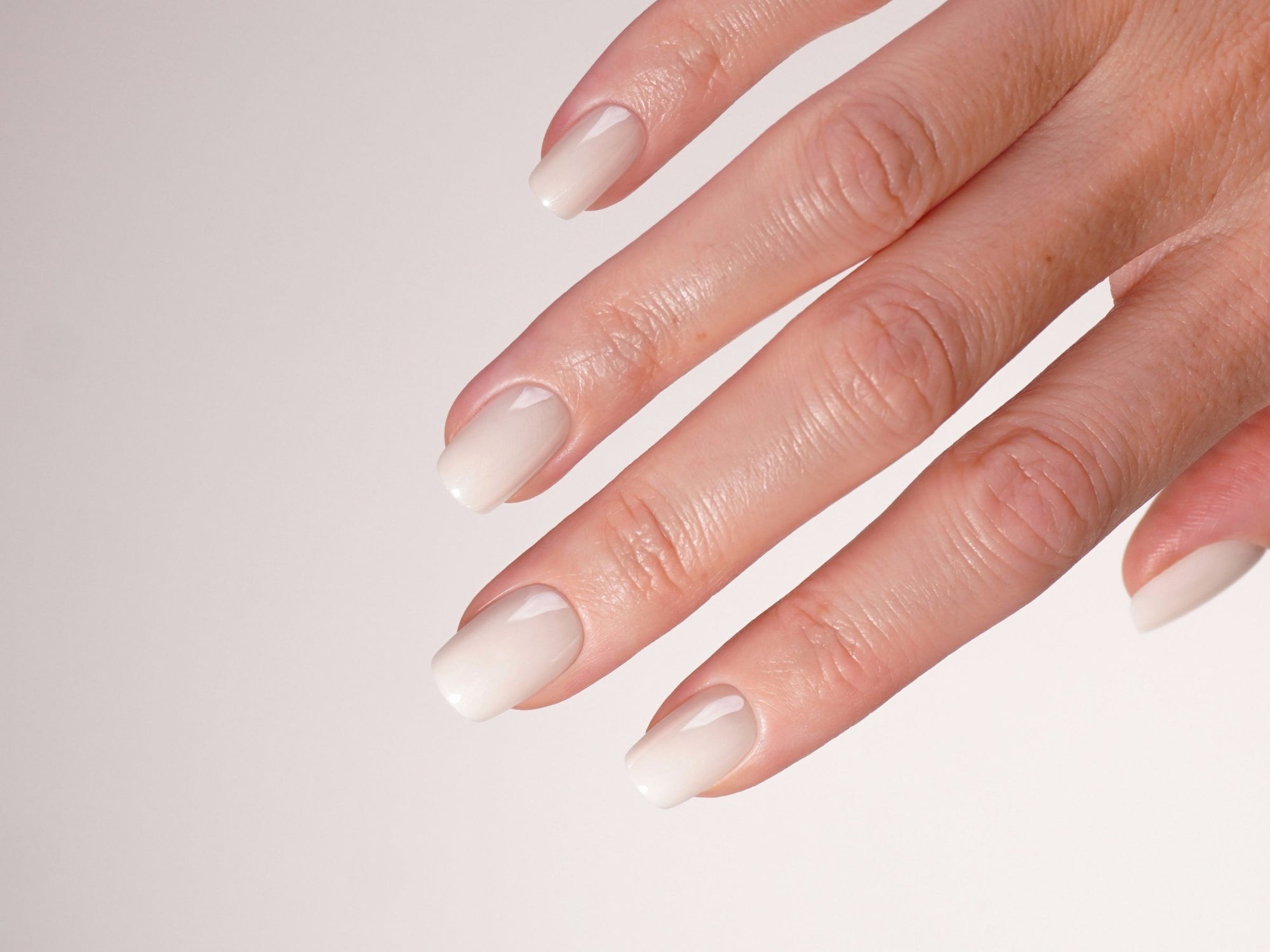 Ongles de mariage