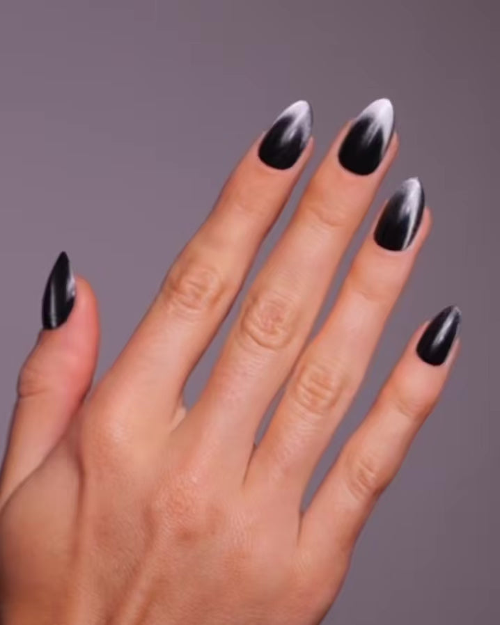 Édition Limitée Black Cat Eye Courte Amande Press On en Gel Souple