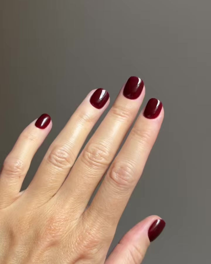 Love Paris Ultra Courte Carré Press On en Gel Souple