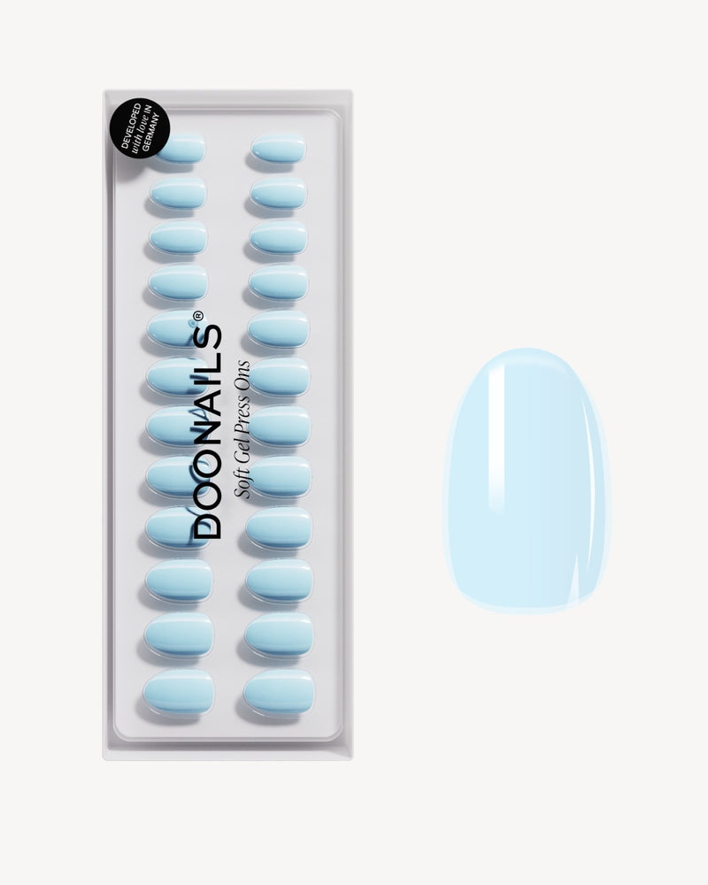 Press Ons en gel souple Baby Blue Courte Arrondie - Doonails France